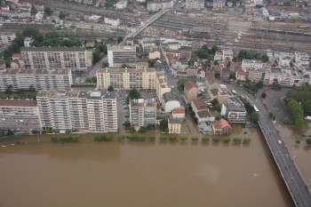Vue aérienne des quais Gambetta à Juvisy-sur-Orge